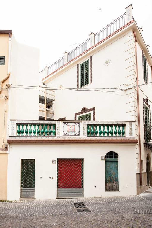 Palazzo Pagliaro Hotel Santo Stefano di Camastra Buitenkant foto